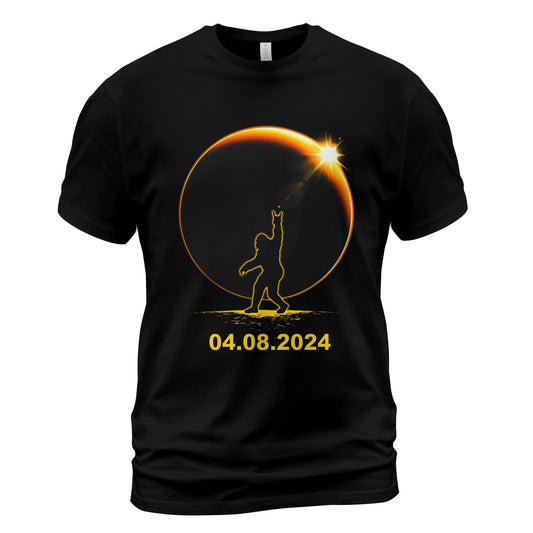 Bigfoot Solar Eclipse Father's Day Gift Classic Unisex T-Shirt Gildan 5000 (Made In US) NLSI1104PT03