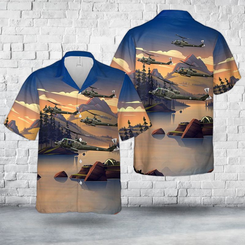 UH-1C Huey Gunship (Mustang 487) 68th Assault Helicopter Company Top Tiger Mustang Hawaiian Shirt