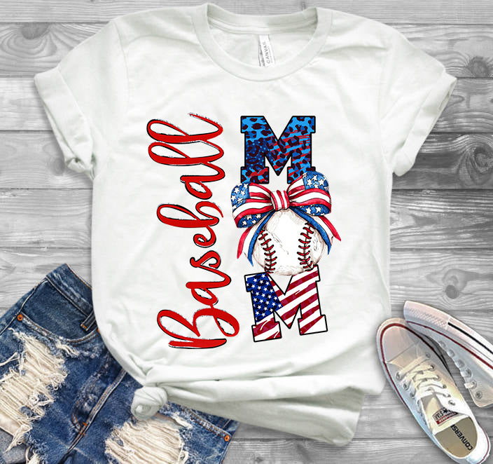 Baseball Mom, 4th Of July Classic Unisex T-Shirt Gildan 5000 (Made In US)