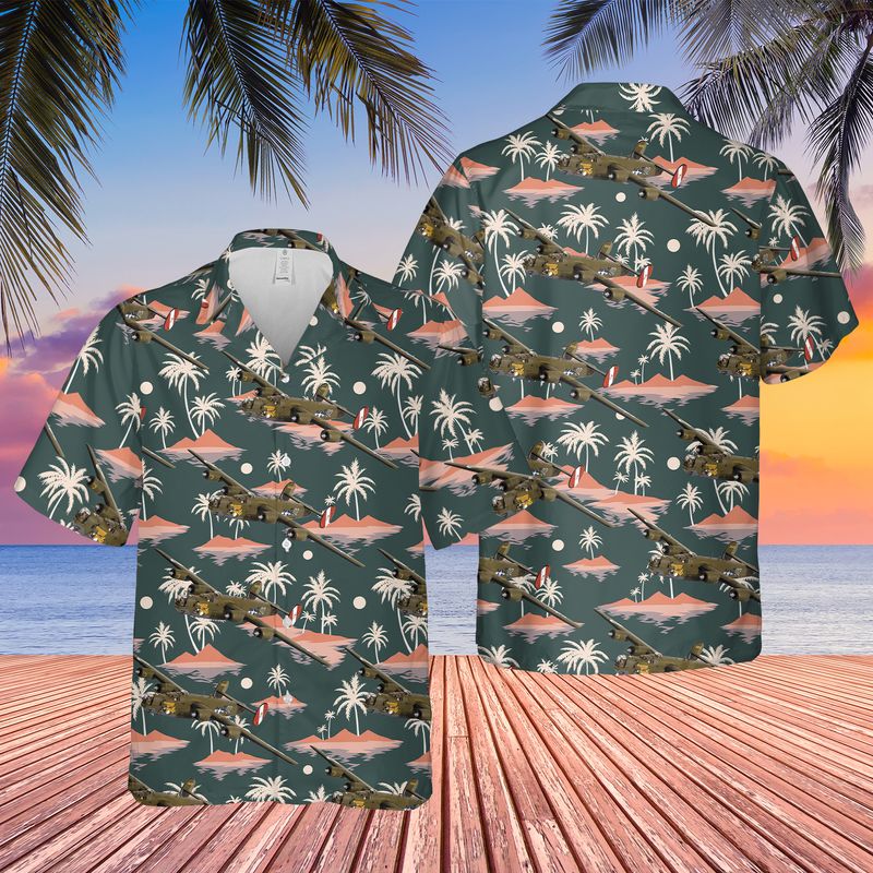 US Air Force Consolidated B-24H-15-FO Liberator, 42-52534Q2-M 'Witchcraft' Of 467th Bomb Group Hawaiian Shirt